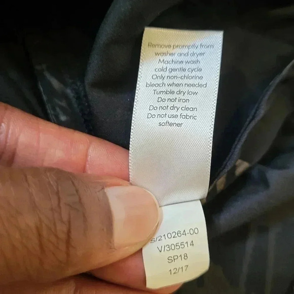 Athleta Racer Run Palm Print Black Active Wear Shorts(XS) - Picture 11 of 11